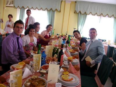 En el convite... A Comerrrr....